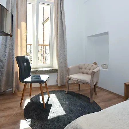 Patricija Guest house *
