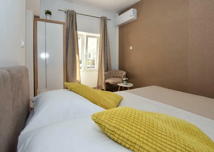 Patricija Pensión 3*